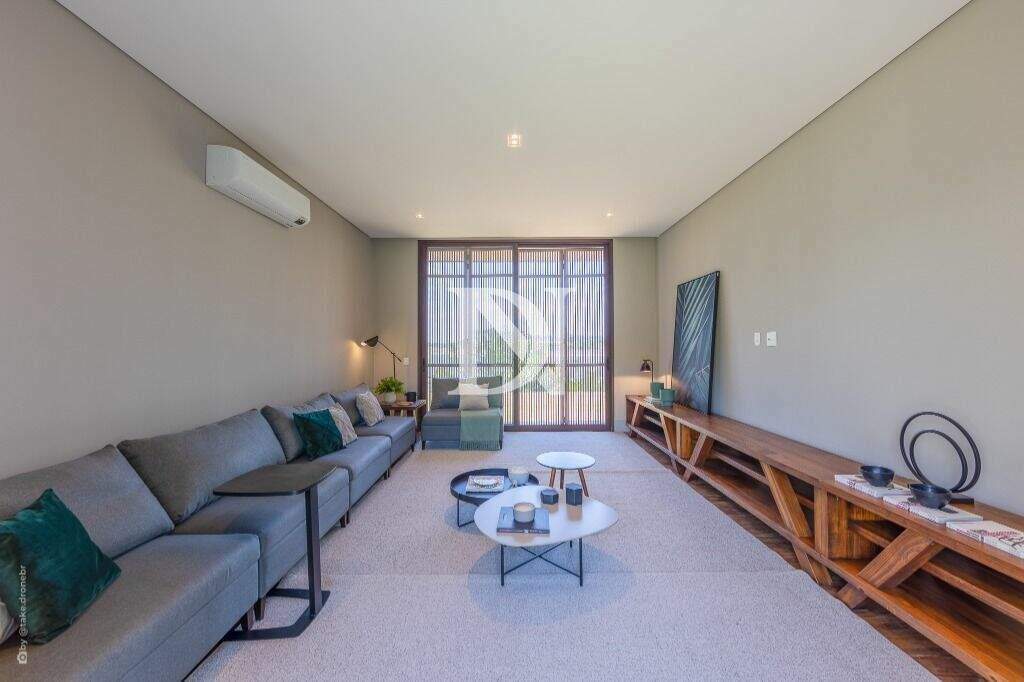 Casa em condomínio à venda no Fazenda da Grama: 