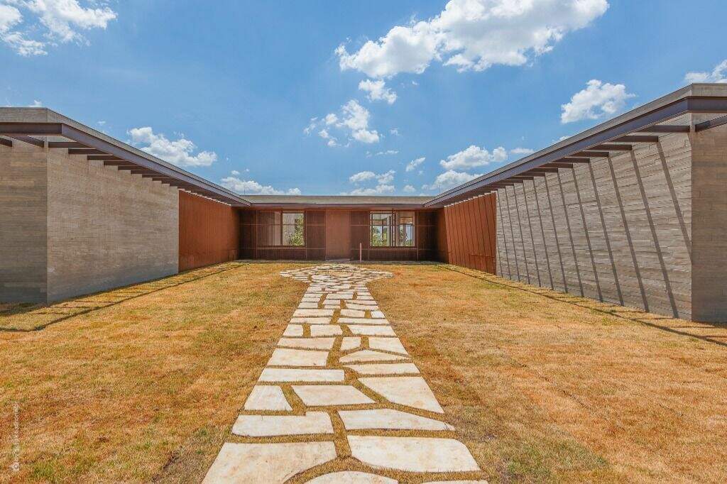 Casa em condomínio à venda no Fazenda da Grama: 