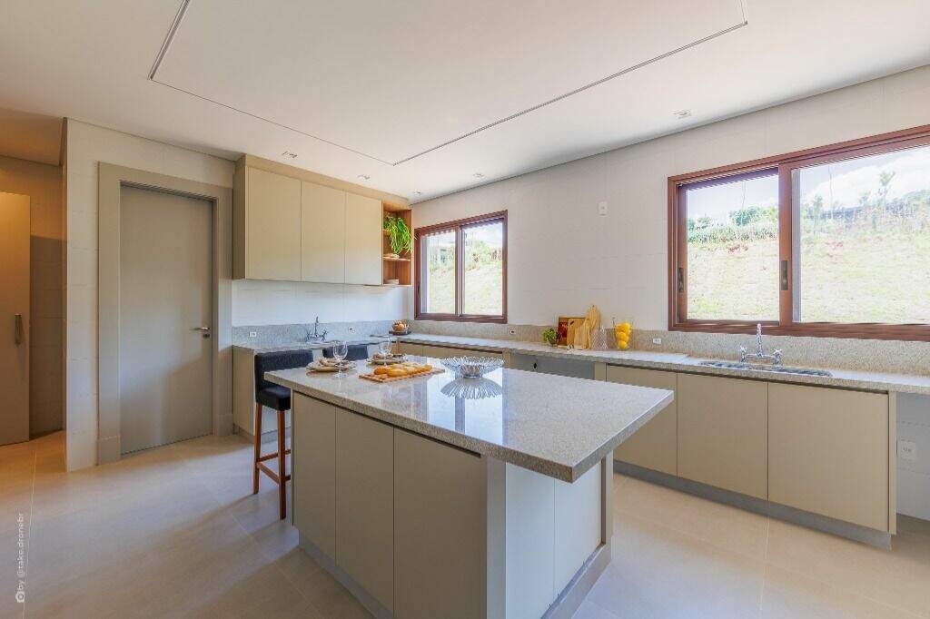 Casa em condomínio à venda no Fazenda da Grama: 