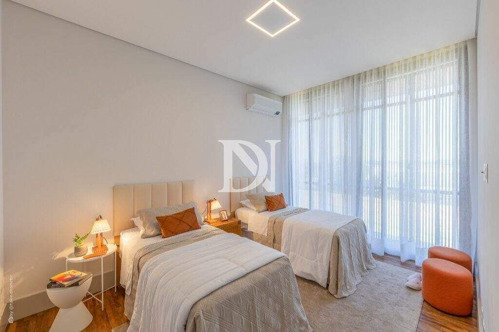 Casa em condomínio à venda no Fazenda da Grama: 