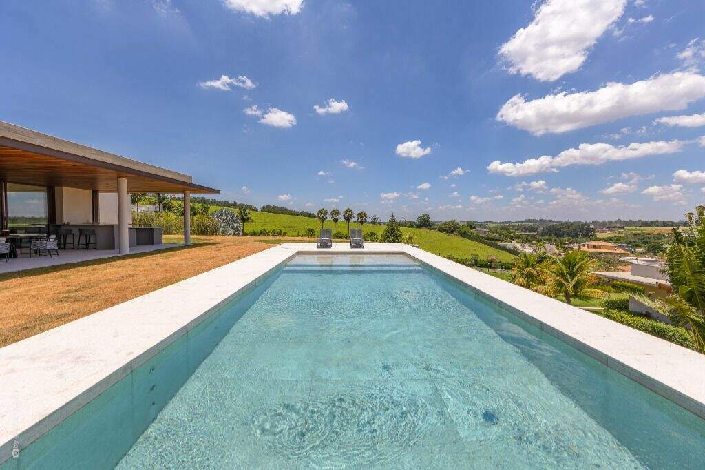 Casa em condomínio à venda no Fazenda da Grama: 