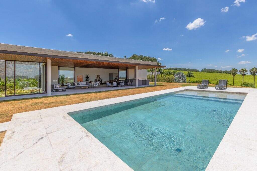 Casa em condomínio à venda no Fazenda da Grama: 
