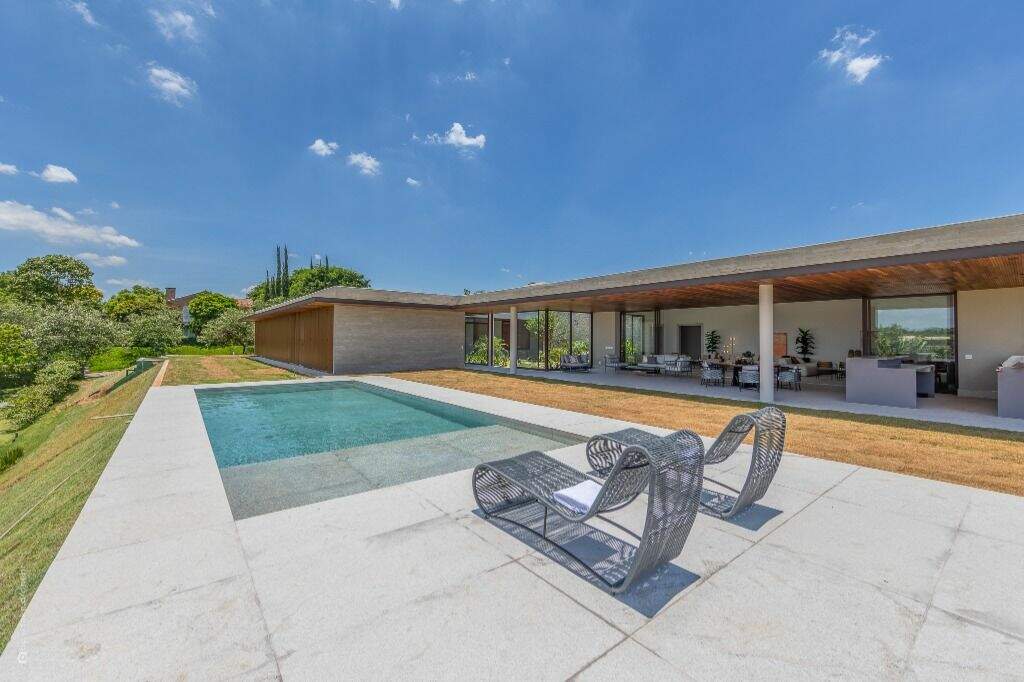 Casa em condomínio à venda no Fazenda da Grama: 