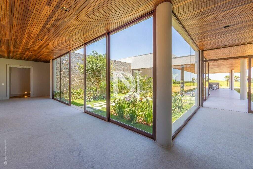 Casa em condomínio à venda no Fazenda da Grama: 