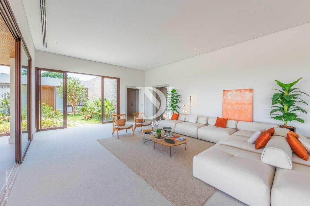 Casa em condomínio à venda no Fazenda da Grama: 