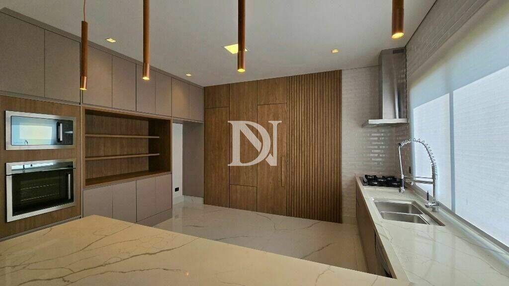 Casa em condomínio à venda no Condomínio Villas do Golfe: 