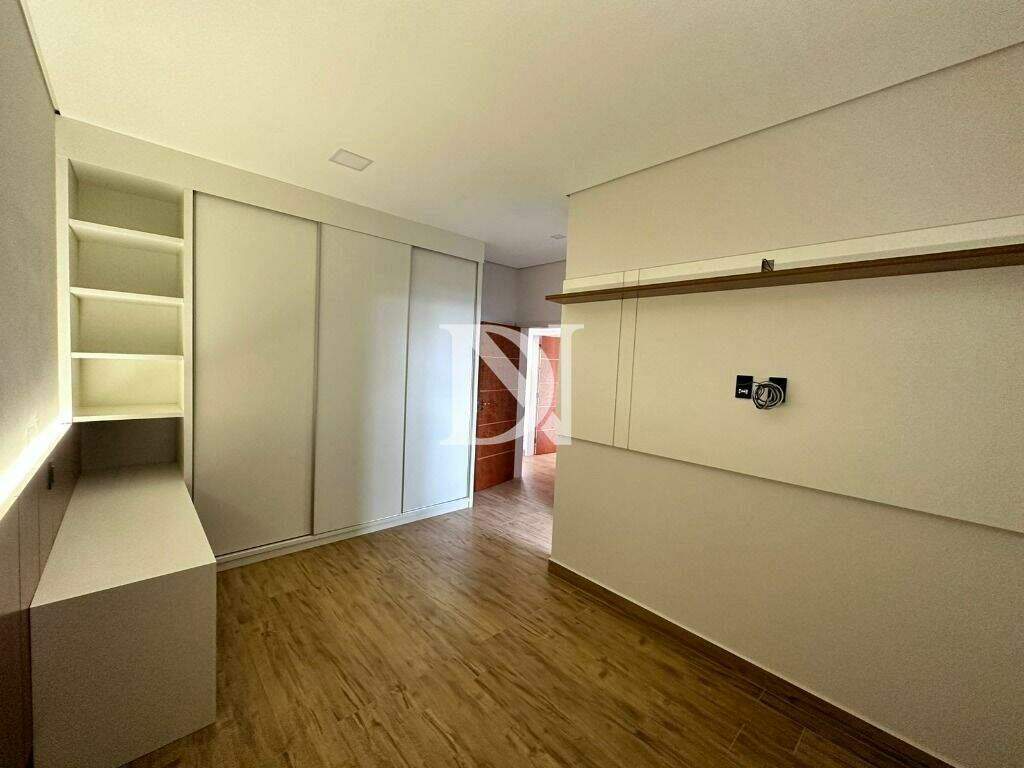 Casa em condomínio à venda no Condomínio Central Parque: 