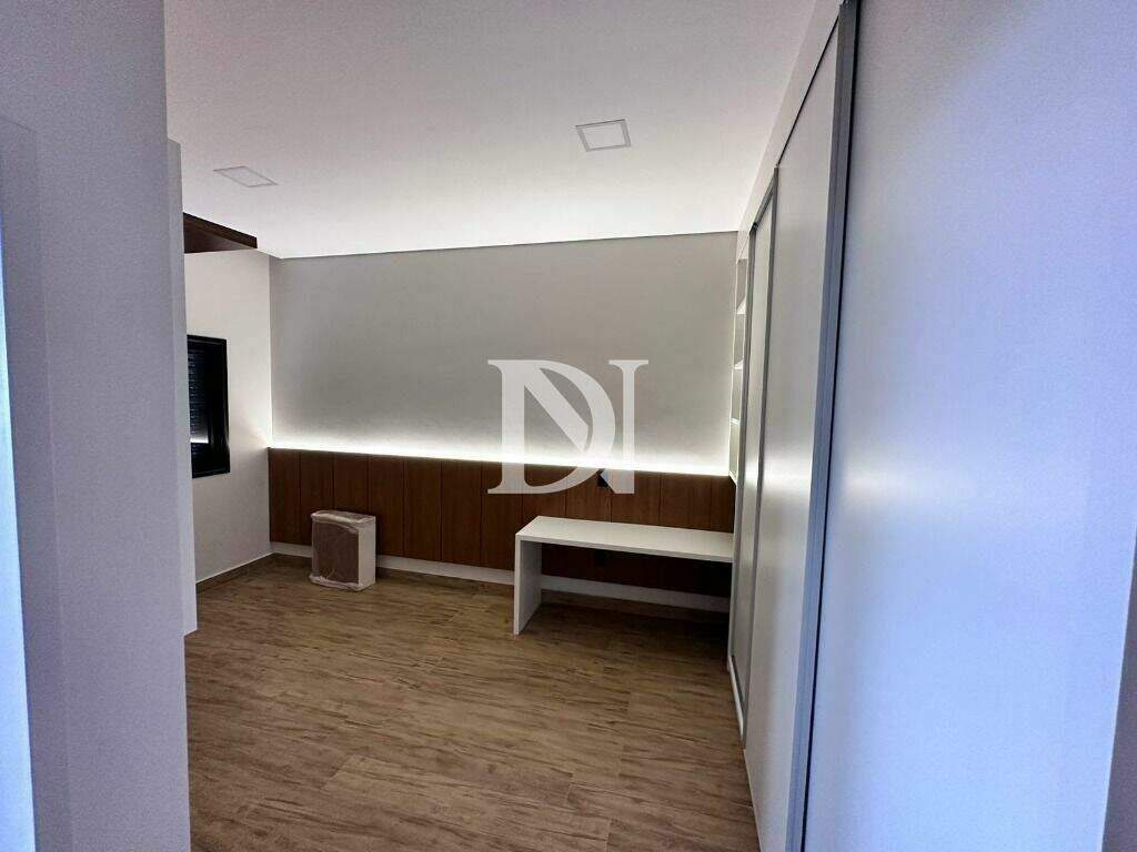Casa em condomínio à venda no Condomínio Central Parque: 