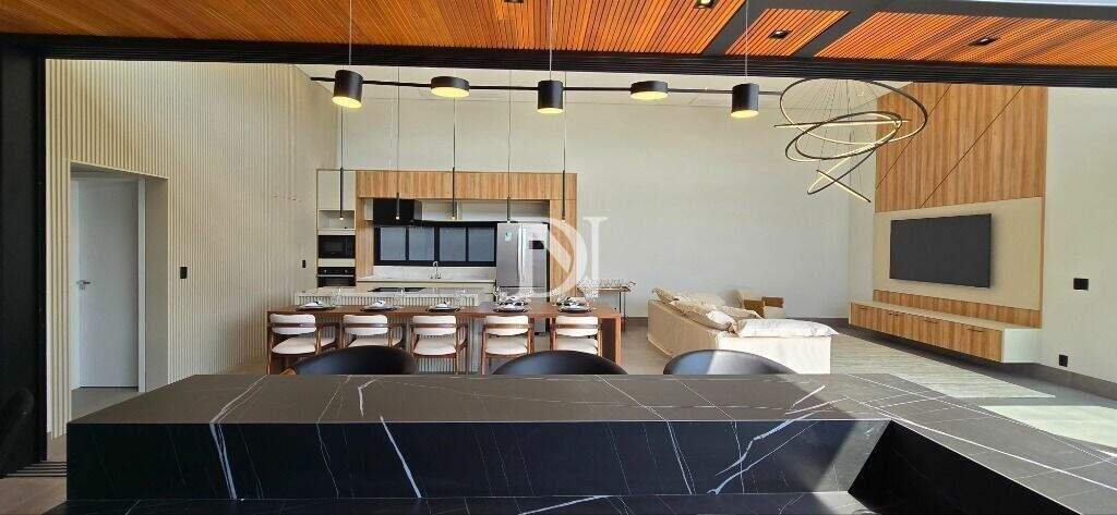 Casa em condomínio à venda no Condomínio Villas do Golfe: 