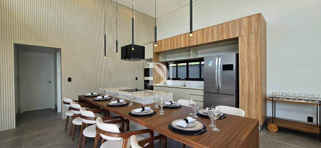 Casa em condomínio à venda no Condomínio Villas do Golfe: 