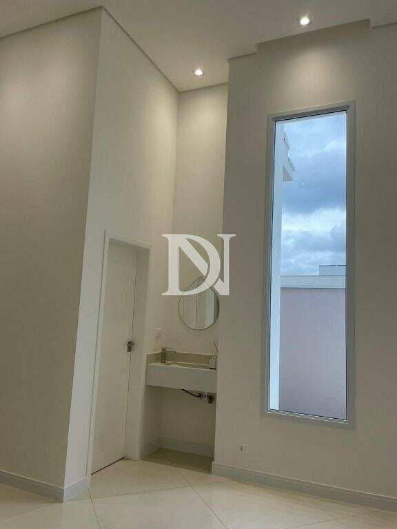Casa em condomínio à venda no Portal dos Bandeirantes: 