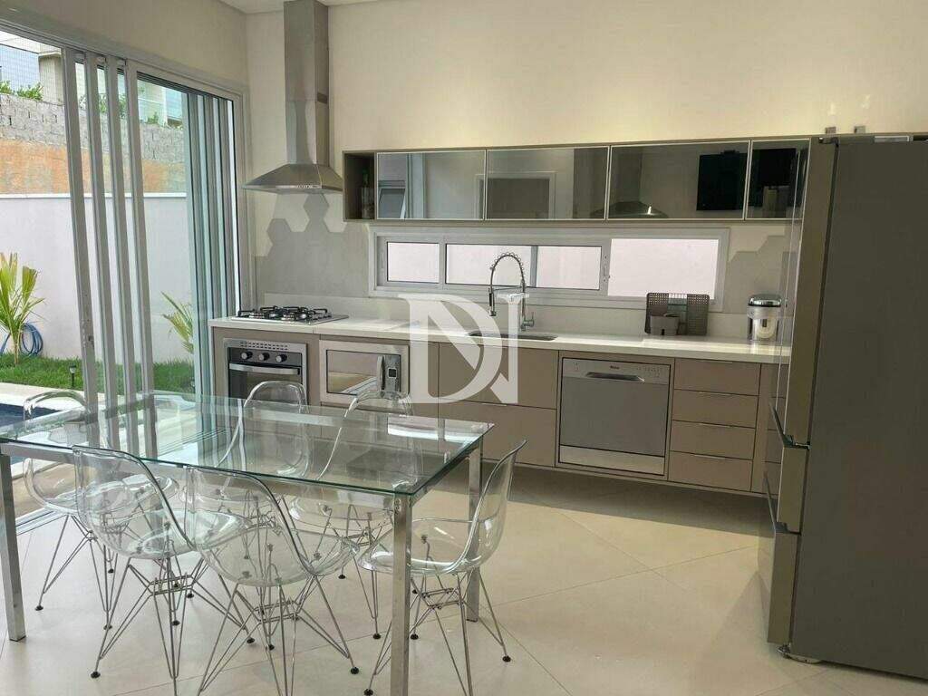 Casa em condomínio à venda no Portal dos Bandeirantes: 