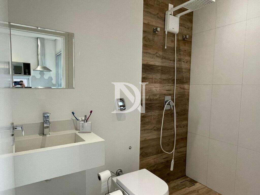 Casa em condomínio à venda no Portal dos Bandeirantes: 