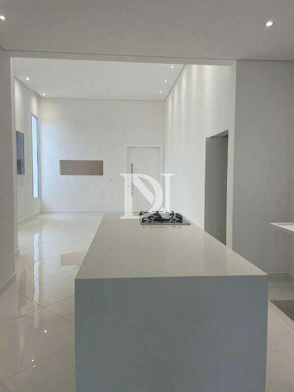 Casa em condomínio à venda no Portal dos Bandeirantes: 
