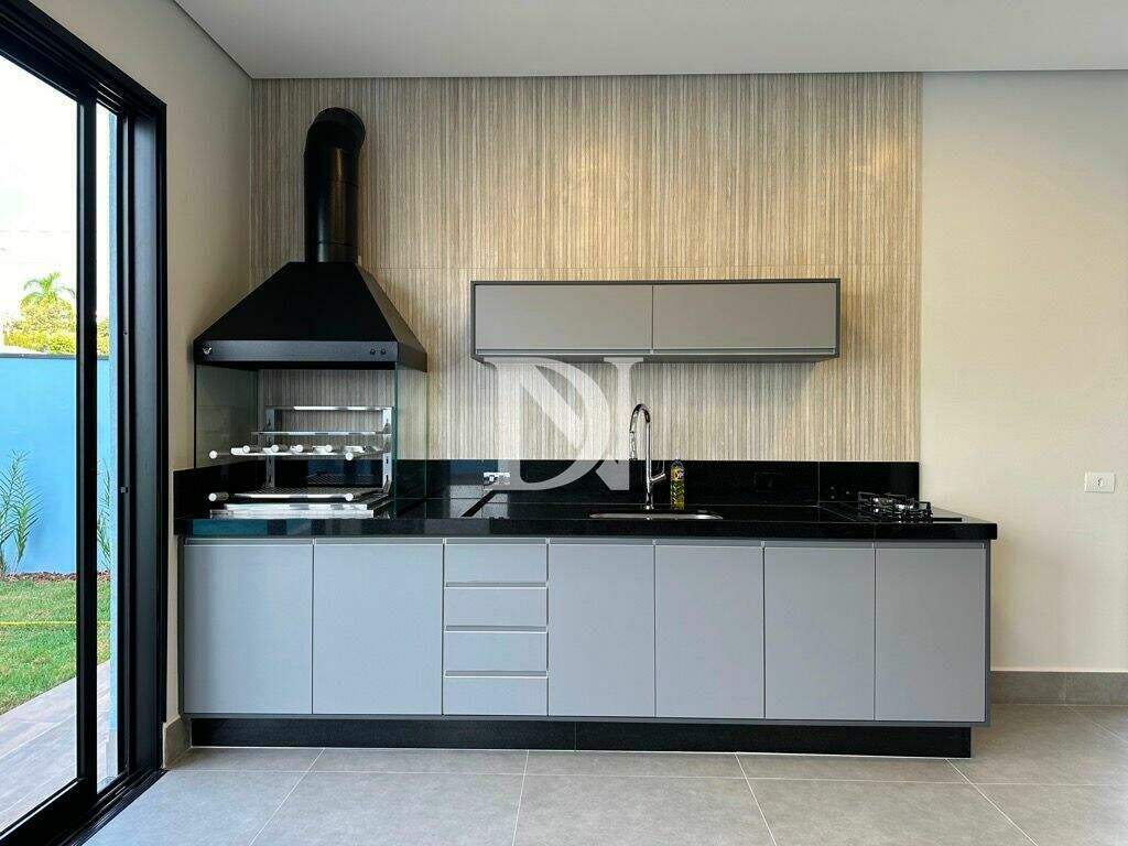 Casa em condomínio à venda no Jardim Buru: 