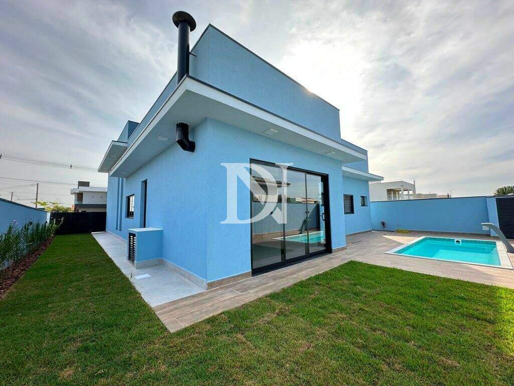 Casa em condomínio à venda no Jardim Buru: 