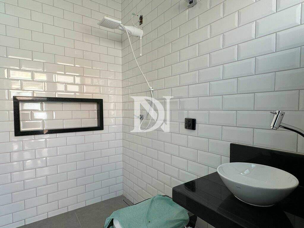 Casa em condomínio à venda no Jardim Buru: 