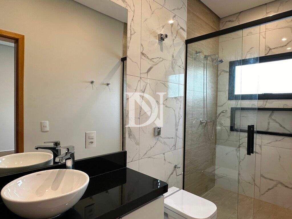 Casa em condomínio à venda no Jardim Buru: 