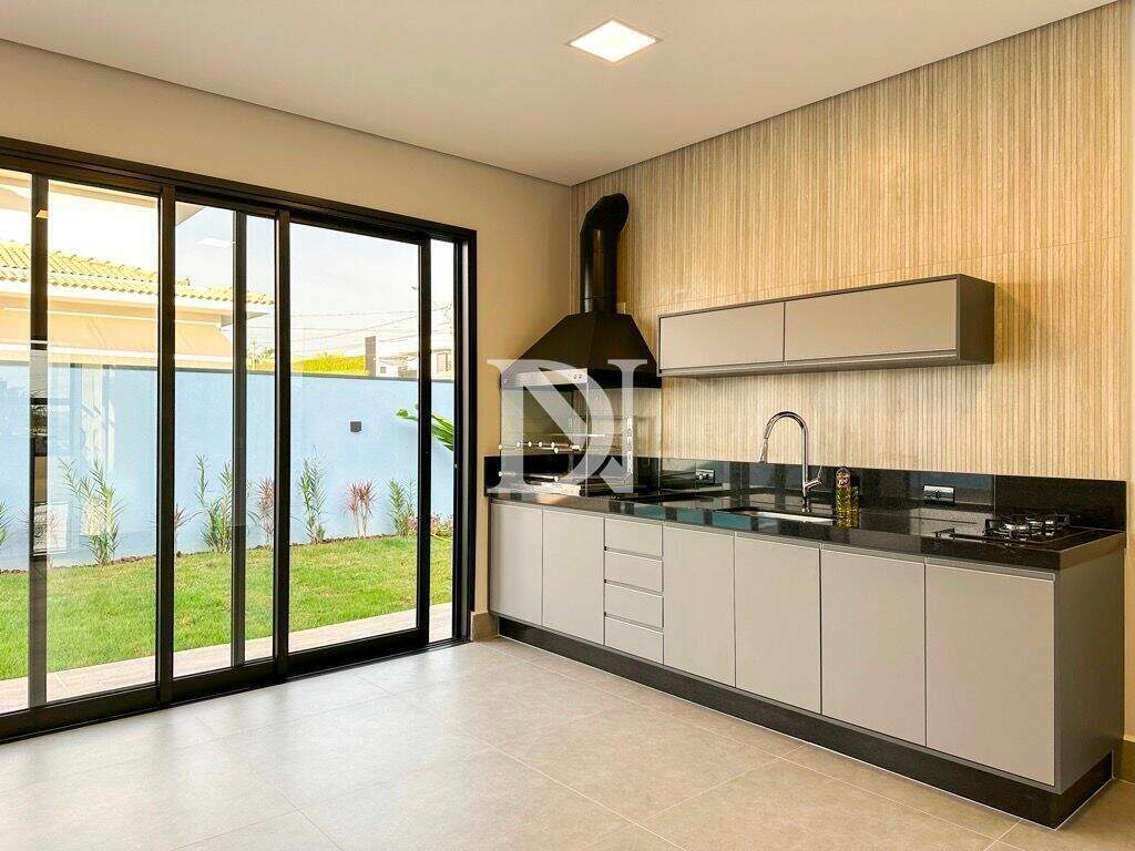 Casa em condomínio à venda no Jardim Buru: 