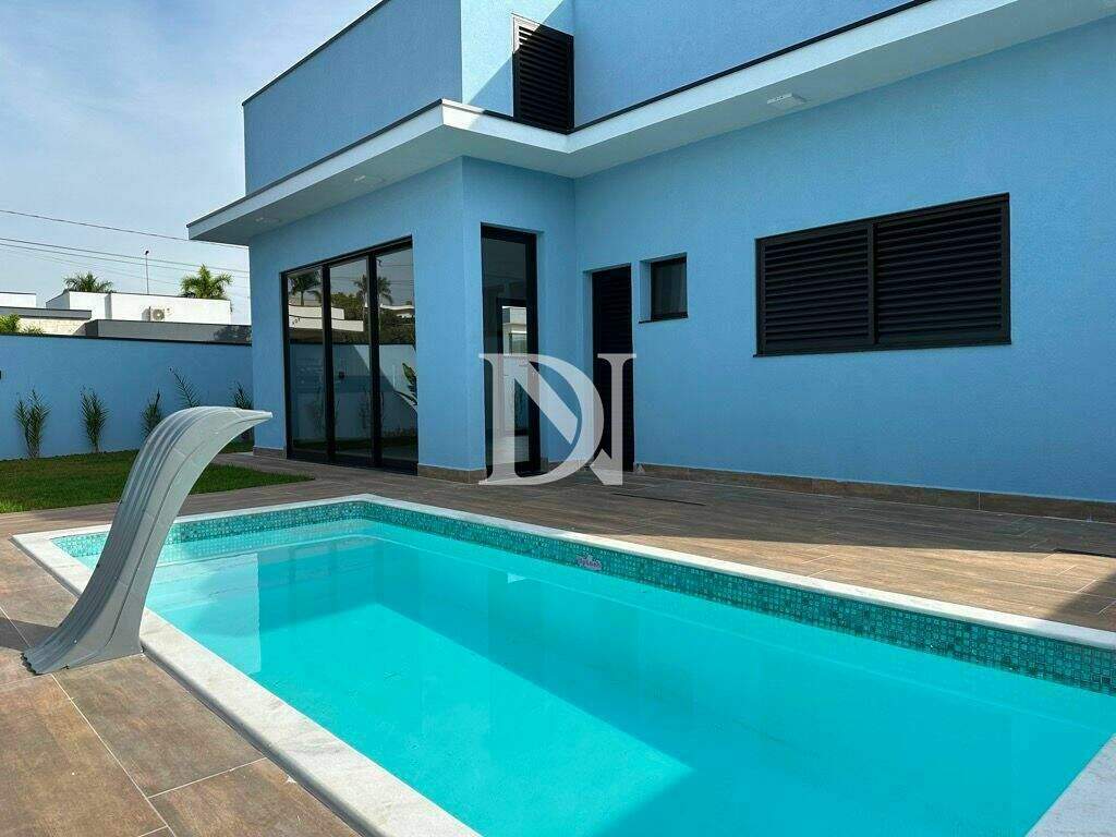 Casa em condomínio à venda no Jardim Buru: 