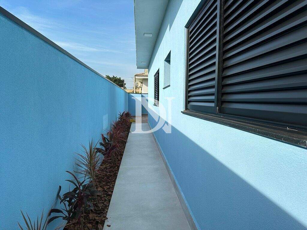 Casa em condomínio à venda no Jardim Buru: 