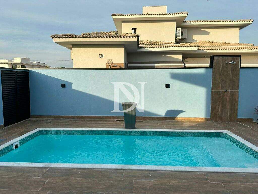 Casa em condomínio à venda no Jardim Buru: 