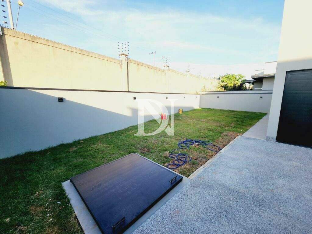 Casa em condomínio à venda no Jardim Buru: 