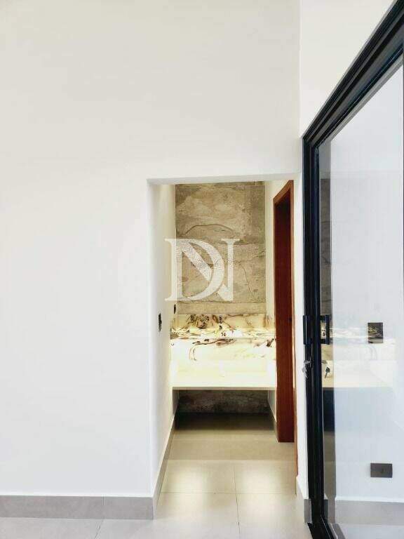 Casa em condomínio à venda no Jardim Buru: 