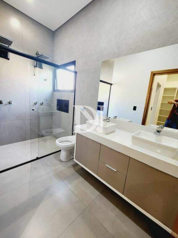 Casa em condomínio à venda no Jardim Buru: 