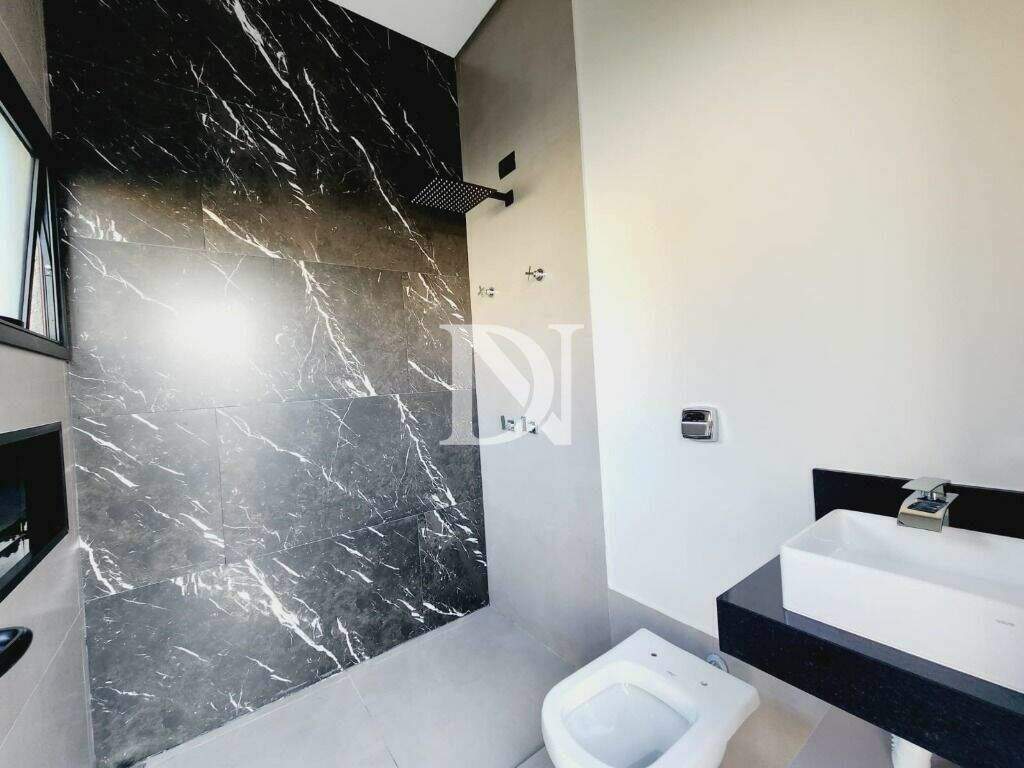 Casa em condomínio à venda no Jardim Buru: 