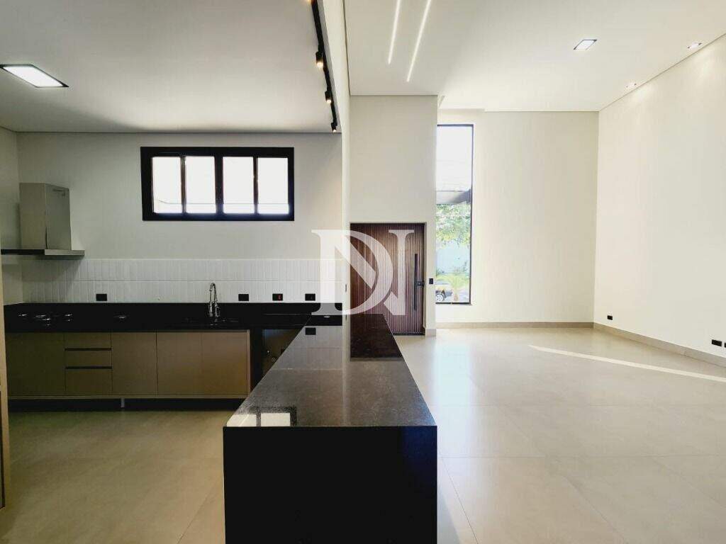 Casa em condomínio à venda no Jardim Buru: 