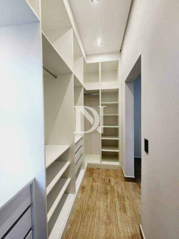 Casa em condomínio à venda no Jardim Buru: 
