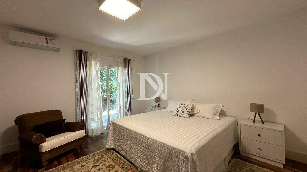 Casa em condomínio à venda no Residencial São José: 
