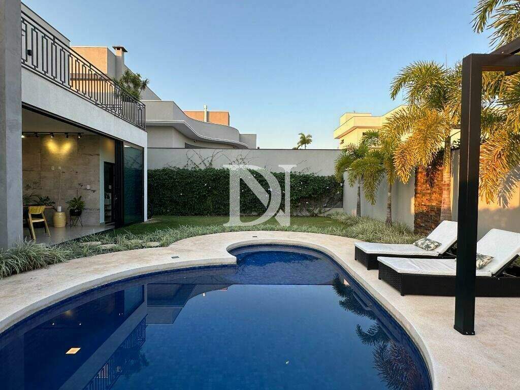 Casa em condomínio à venda no Jardim Buru: 