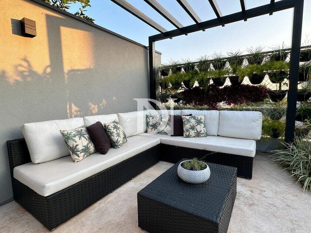 Casa em condomínio à venda no Jardim Buru: 