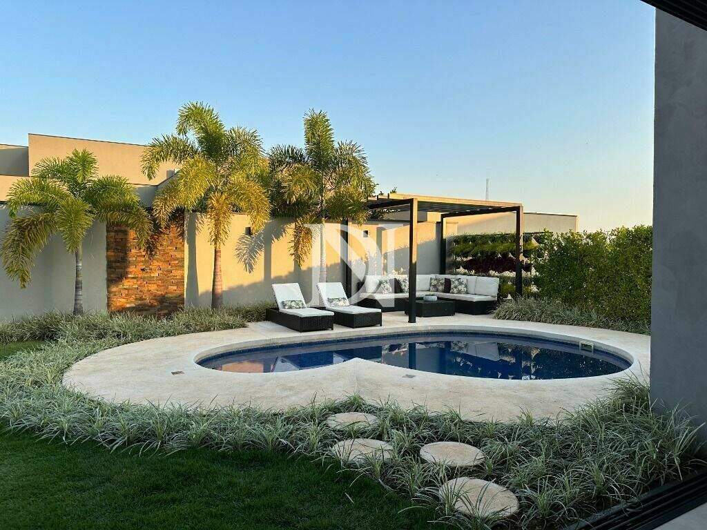 Casa em condomínio à venda no Jardim Buru: 