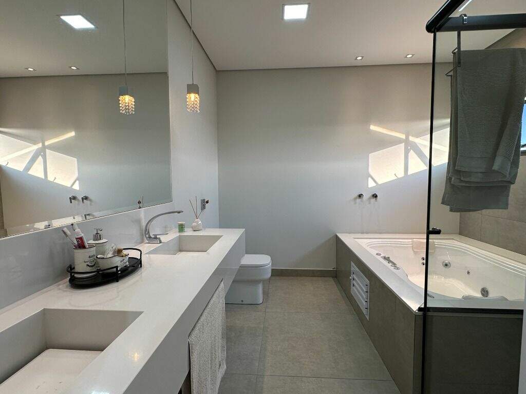 Casa em condomínio à venda no Jardim Buru: 