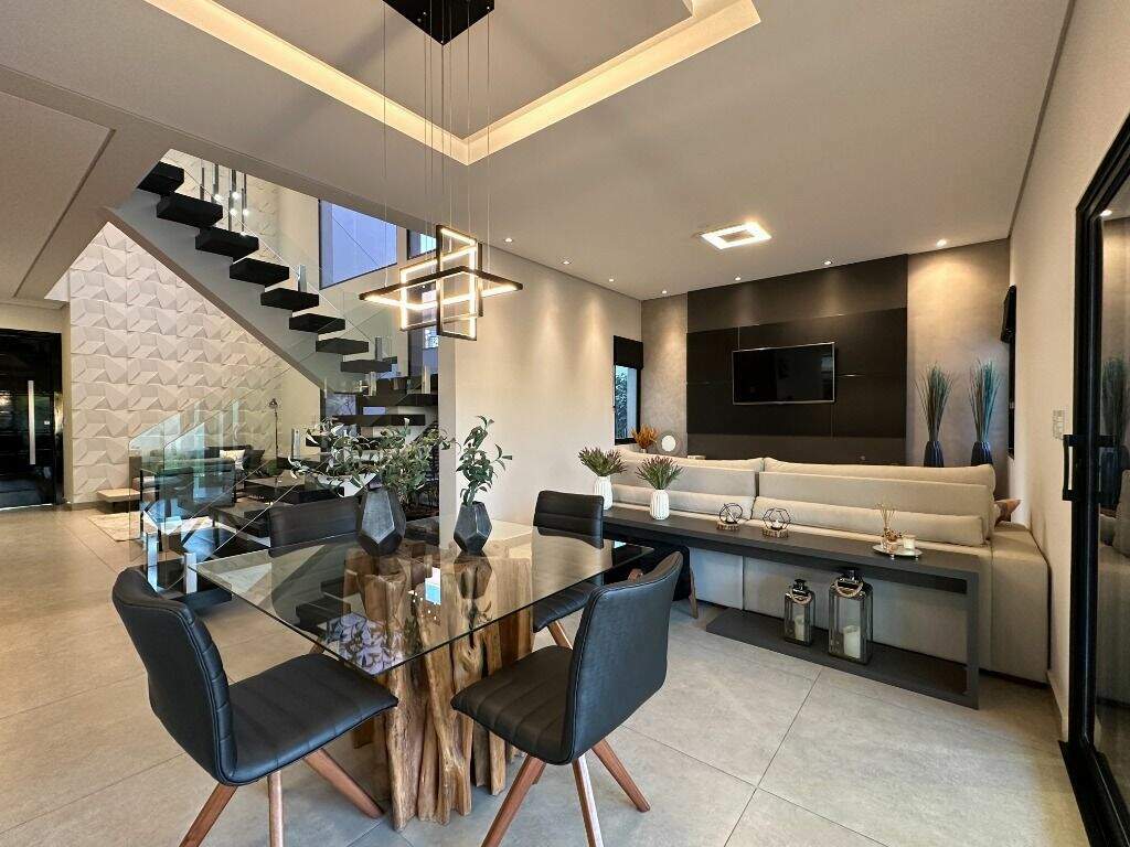 Casa em condomínio à venda no Jardim Buru: 