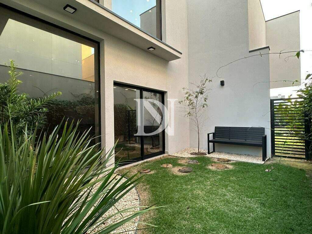 Casa em condomínio à venda no Jardim Buru: 