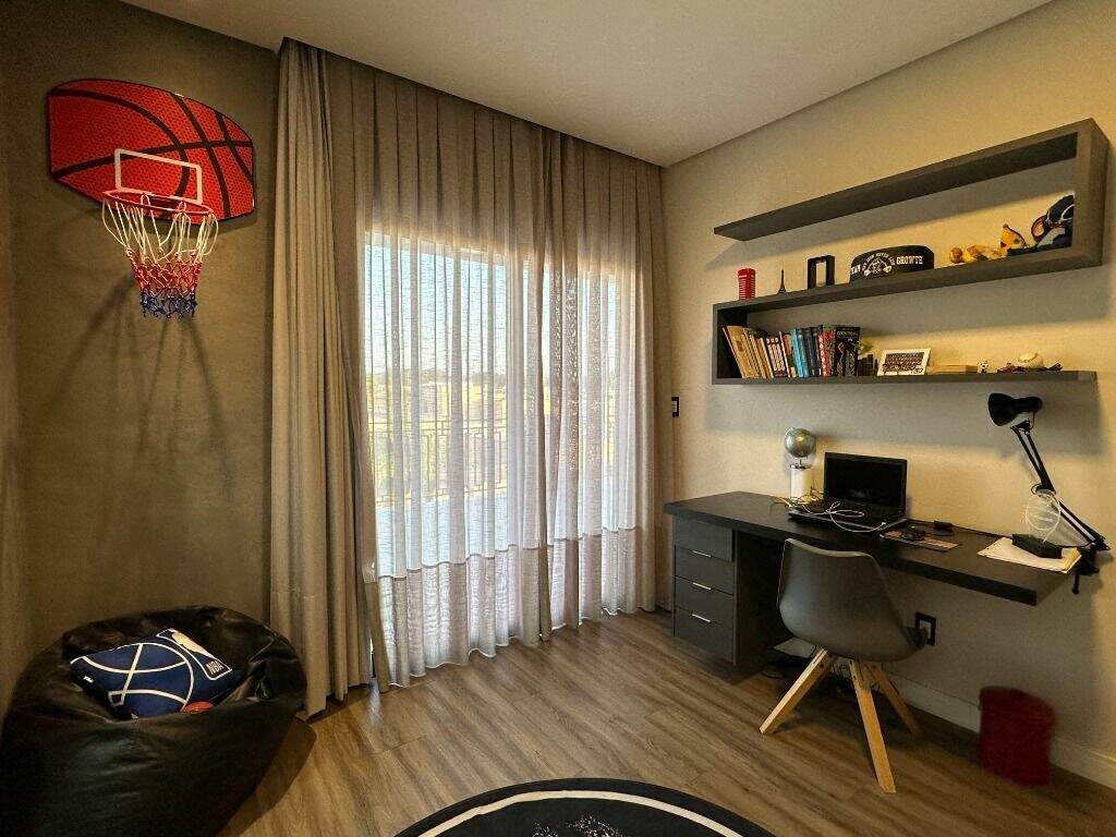 Casa em condomínio à venda no Jardim Buru: 