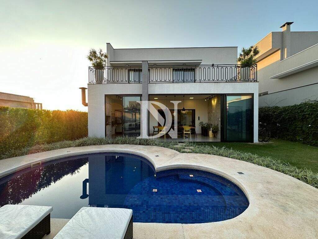 Casa em condomínio à venda no Jardim Buru: 
