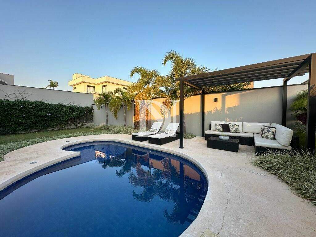 Casa em condomínio à venda no Jardim Buru: 