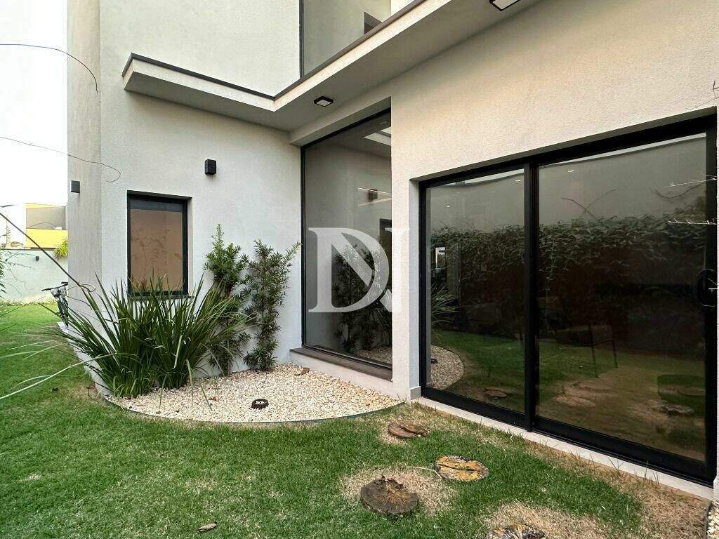 Casa em condomínio à venda no Jardim Buru: 