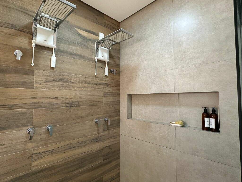 Casa em condomínio à venda no Jardim Buru: 