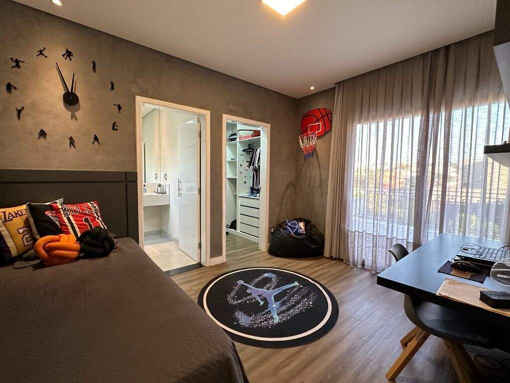 Casa em condomínio à venda no Jardim Buru: 
