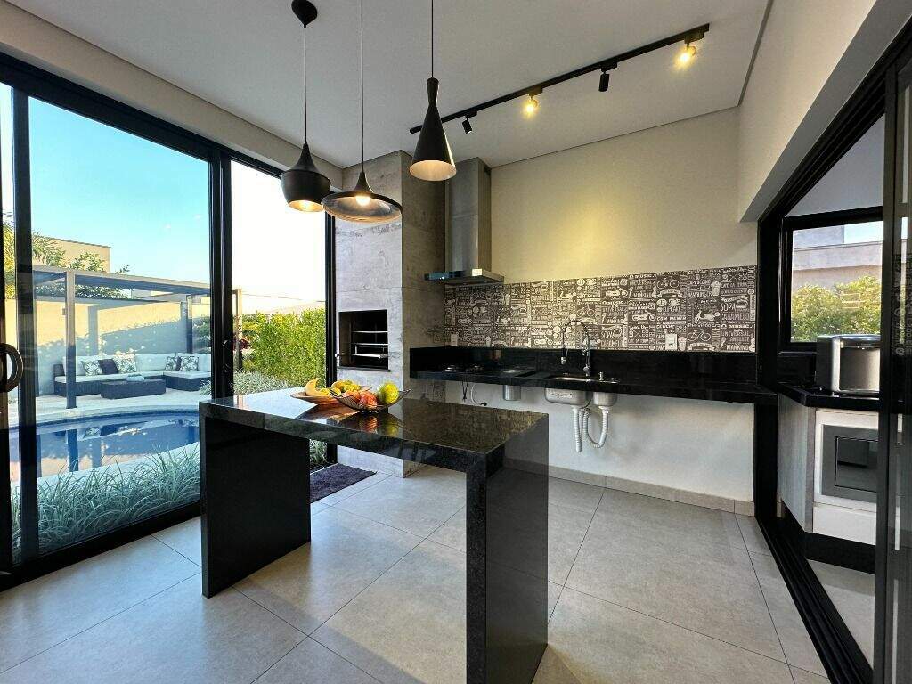 Casa em condomínio à venda no Jardim Buru: 