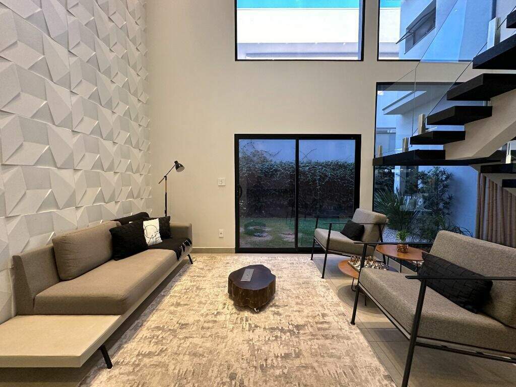 Casa em condomínio à venda no Jardim Buru: 