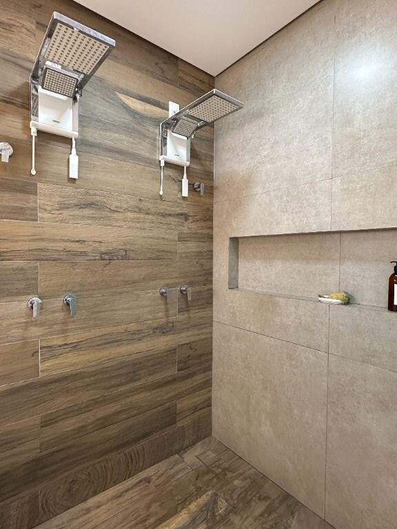 Casa em condomínio à venda no Jardim Buru: 