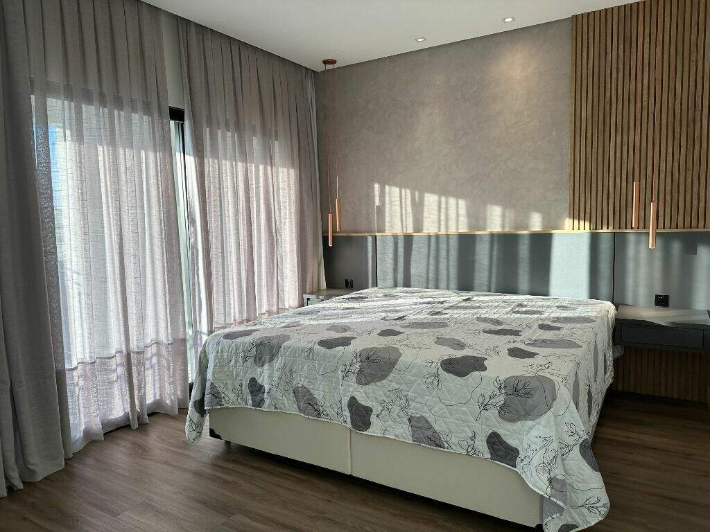 Casa em condomínio à venda no Jardim Buru: 