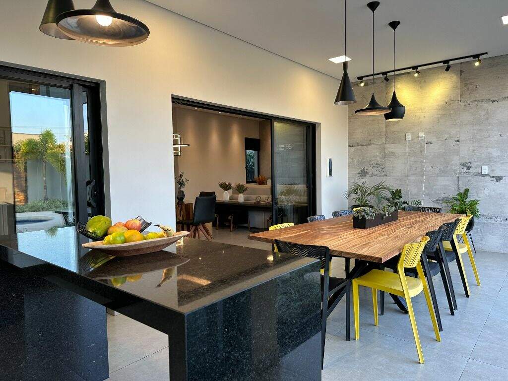 Casa em condomínio à venda no Jardim Buru: 